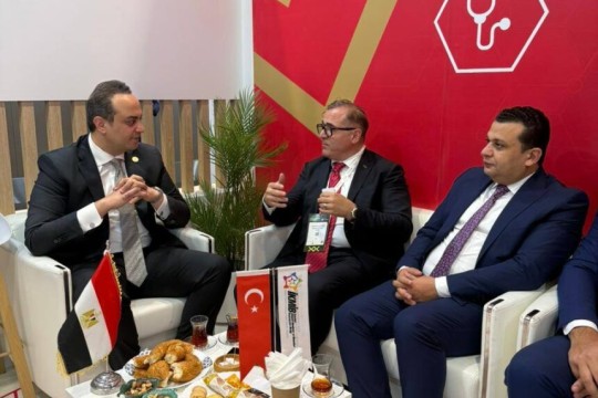 Egypt explores healthcare cooperation with Türkiye at global health event in Dubai