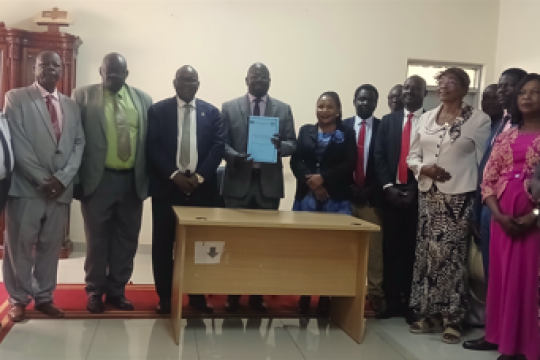 W. Equatoria governor signs 2025/2026 SSP49.2 billion budget-Sudan