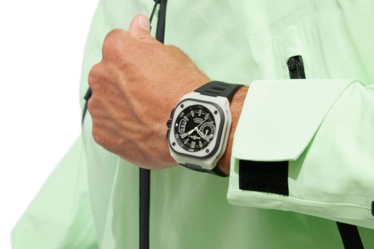 Bell & Ross introduces BR-X5 GREEN LUM 500-piece limited edition