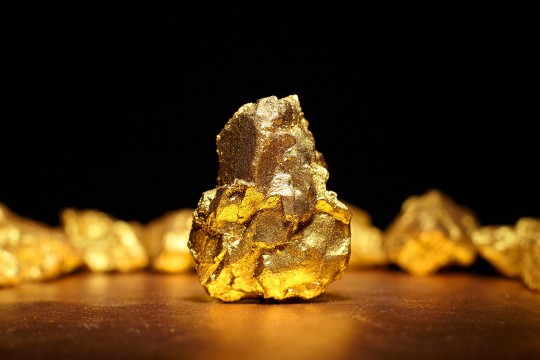 Gold prices edge down ahead of US inflation data -Iraq