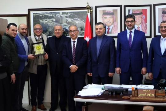 Jordan University Hospital receives advanced eye surgery device-Jordan