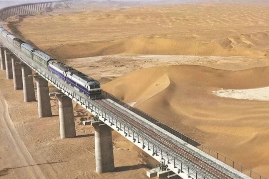 President Tebboune launches the operation of the 950 km Gara Djebilet–Tindouf–Béchar railway line-