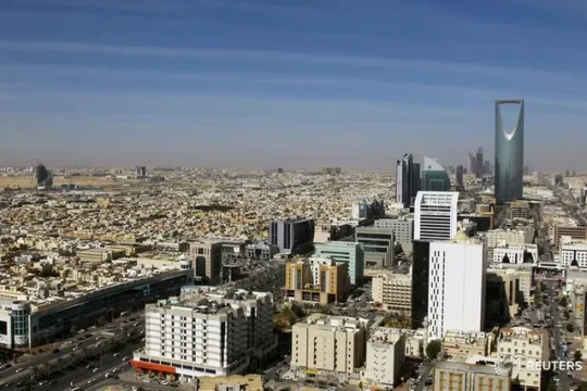 Saudi Q4 GDP shrinks 4.3% y/y, official data show-Saudi Arabia