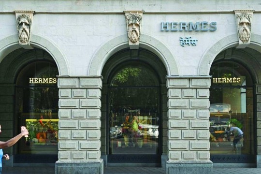 Luxury brands eye India’s vast market, but challenges remain