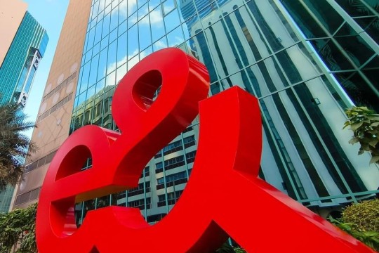 e&, IBM collaborate to launch pioneering end-to-end AI governance platform-UAE