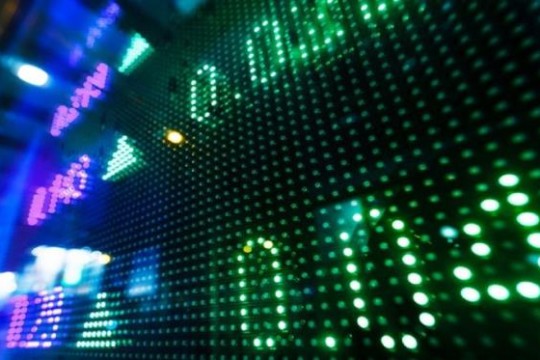 Stock market regains momentum on Thursday with 0.1% uptick