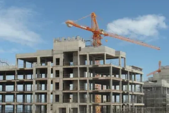 Ministry of Housing & Reconstruction discusses with Germany’s Maxtruder developing prefabricated building projects in Libya