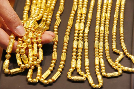 UAE: Gold prices drop in early trade after strong gains last week-UAE