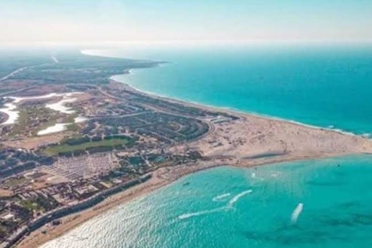 Housing Minister reviews progress at alternative site for Samla, Alam Al-Roum