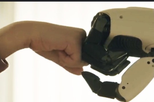 LG TO UNVEIL HOME ROBOT AT CES 2026, SHARING VISION FOR THE “ZERO LABOR HOME”-Bahrain