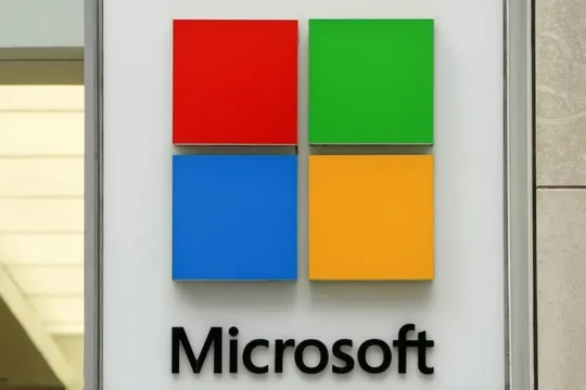 Microsoft adds AI button to keyboards to call up chatbot-Syria