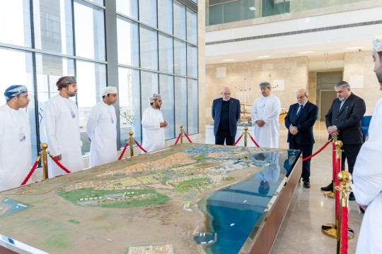 Iraqi Delegation Explores Investment Opportunities in Duqm-Oman
