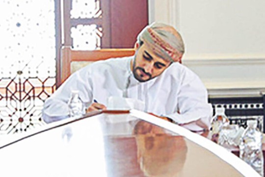 Sayyid Theyazin signs RO147.8mn agreement for OCC