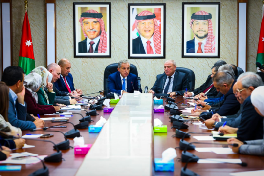 Prime minister discusses economic growth, reforms in meeting with parliamentary blocs-Jordan