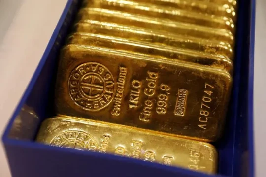 Gold smashes record peaks propelled by rate-cut momentum-Syria