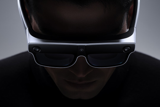 Xiaomi تكشف النقاب عن نظارات الواقع المعزّز اللاسلكية الذكية ’وايرلس إيه آر سمارت جلاس ديسكفري إديشن ‘خلال المؤتمر العالمي للجوّال 2023