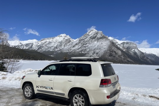 Kymeta Hawk u8 هو أول هوائي مسطح يتم اعتماده على شبكة LEO التابعة لـ Eutelsat OneWeb للتنقل البري