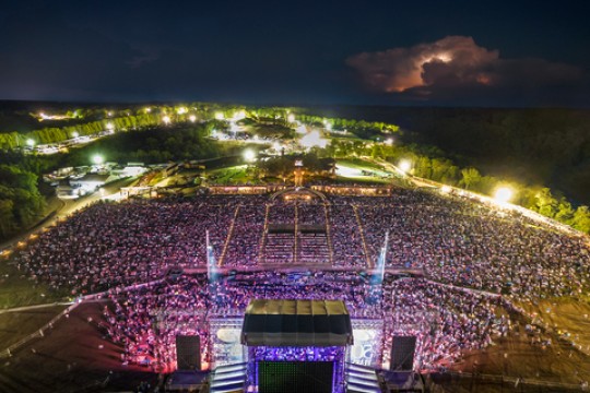Thunder Ridge Nature Arena, ‘America’s Most Beautiful Outdoor Amphitheater’ Nestled in Heart of Missouri’s Renowned Ozarks, Readies for Grand Opening