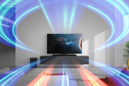 إل جي تنشر أجواء الصيف الحيوية مع تقنية الصوت المكاني المتطورة في مكبرات صوت Soundbar