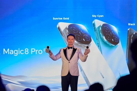 HONOR تطلق سلسلة هواتف Magic8 Pro وتعلن عن حقبة جديدة من التصوير الليلي المتقدّم والأداء الفائق باستخدام تقنيات الجيل الخامس المتقدمة 5.5 جي