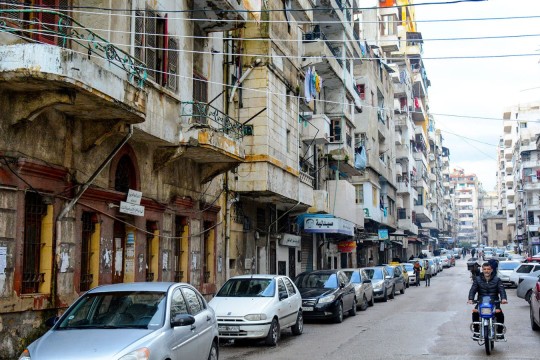 Residents of Latakia pay phone and internet bills without access to either service-Syria