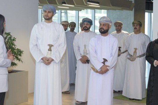 HH Sayyid Bilarab Visits Omantel Innovation Labs-Oman