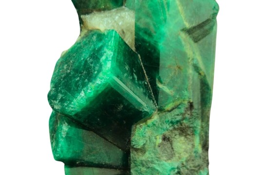 Show-stopping stone: Watch & Jewellery Middle East Show to unveil rare uncut emerald tomorrow