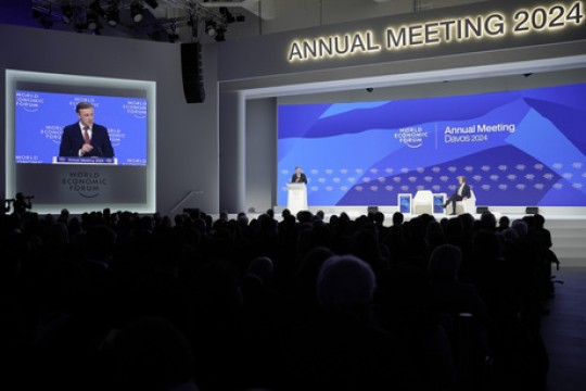 Davos hosts top diplomats of US, Iran on day 2 of World Economic Forum