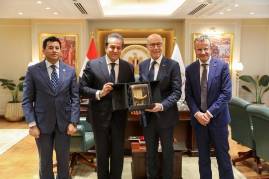 Egypt’s health, youth ministers discuss strengthening ties with FISU-Egypt